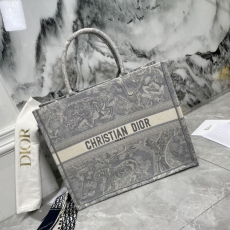 Christian Dior Shopping Bags